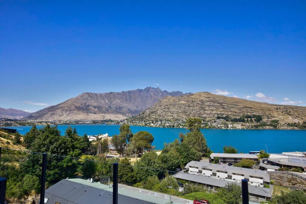 4 Bedroom Stunning Modern Family Home Queenstown Exterior photo